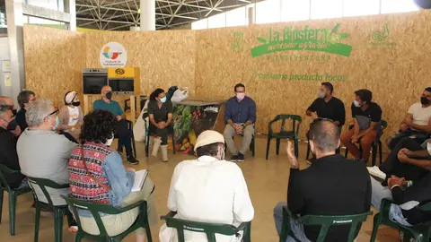 img/a/AVvXsEiifuzKTCrlCRKOIDqAH4YG3AYY7AxTiD0D0X_Hq2lyIfPeG9r8-Y8rXRSJhlp90LGwLMTjJWp21Ad2GEMbRxOmJY7GwJc5FL1j9s2FI0X9-JoXbK9wqdMoYVjLEWXzYoLSiF40WUqh9ljNBYfBNYflgNWHKYQDSou8irKIlncZsTszwqBz84gGRVRlKw=w640-h426