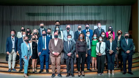 img/a/AVvXsEg5MrZ-XtcD57cdFmVjAvMsG-J3rYxLhY5Cq_yKkV2nY9F3mYOXmRo9sh5MLtErlIEVaQtaz7o7Ec8gORoWuASTZyunj1ZSEwYfA8_1daKwF4PTO1oYS5F03QeIa_JJiA9kb25zELAwqPgX5O9W4PBA5QJmz40iCasQOOYWKhia9vywTMNi190QLGu-Ng=w640-h426