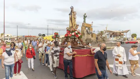 img/b/R29vZ2xl/AVvXsEhurwoG8RpPGIEXrZMJHsMMy7d4jc_p6Ky2G6kxlpO7-OouNe7tlAmGBFi9fbwQWgviBN4LWDiwkMvXAaMPipsyRGQvmxYDARsZeOn8f29Sz3gQbnmlX3XFyJkqKM6zimDqn3EgnTmlW2MIwKmMuQ0PWIzl4nESi31XLvAyCIwzorzfEXmzFUrAcZh1Yw/w640-h426/Procesi__n__Virgen_del_Carmen_3.jpeg